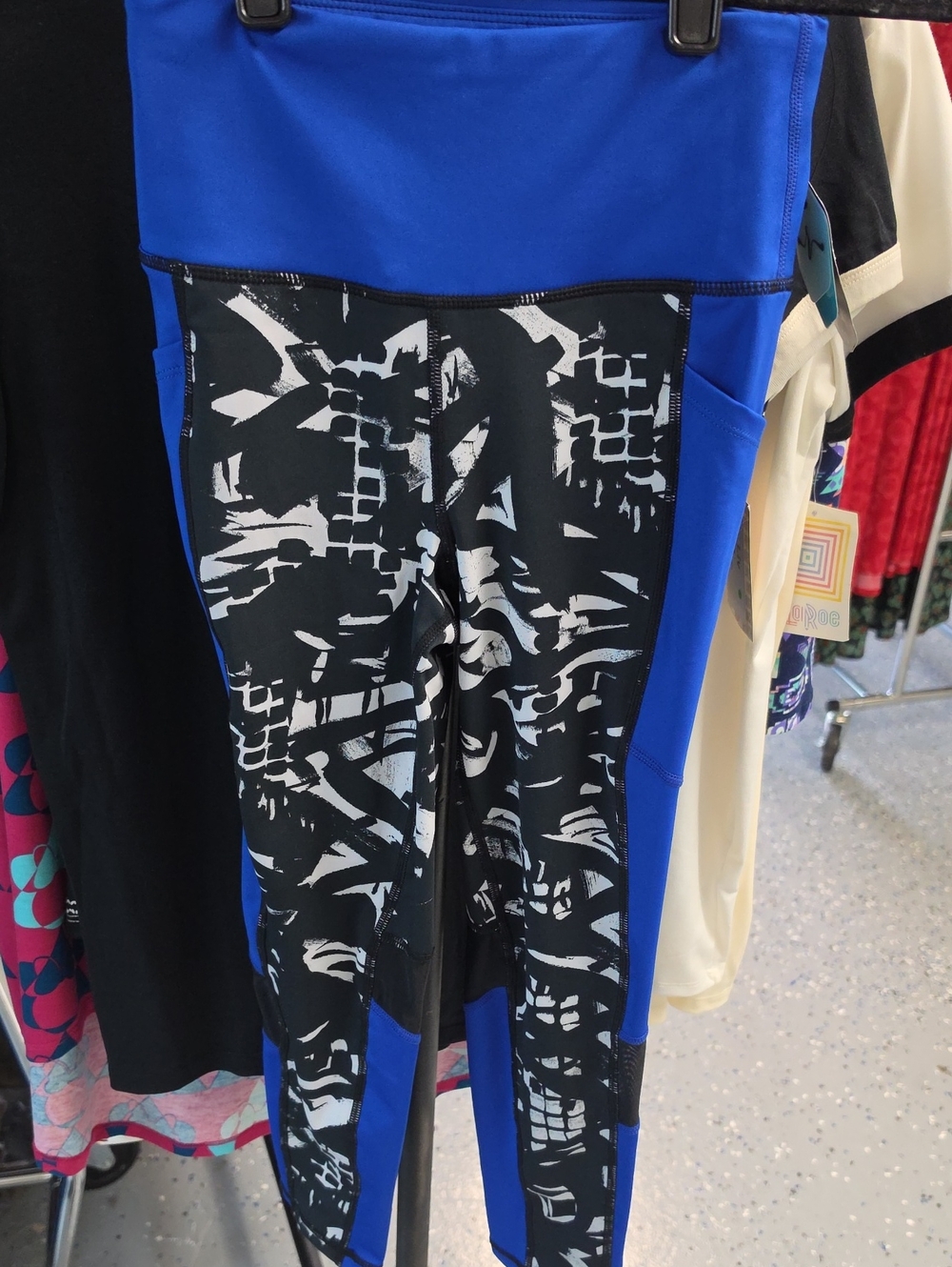 LuLaRoe Blue and Black Abstract Print Leggings